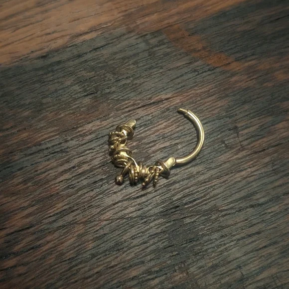 Pupil Hall new style -- A Few Things x3 clicker in 14k yellow gold - Picture 4 of 5